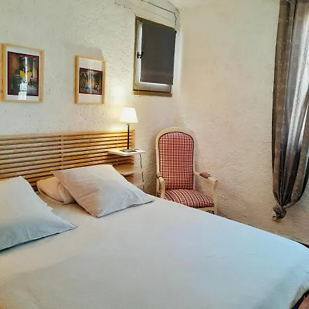 Des Lavandes Bed & Breakfast Le Pegue