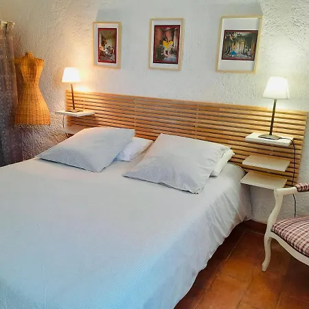 Des Lavandes Bed & Breakfast